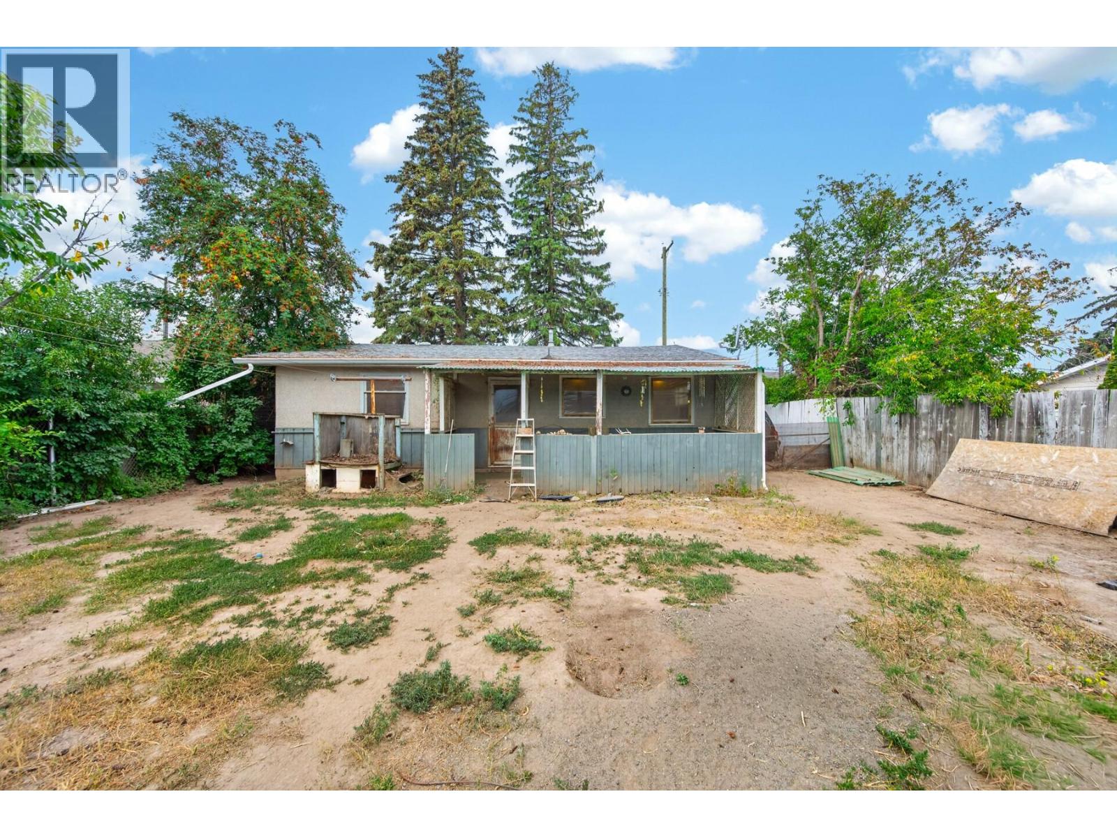 1637 Coldwater Avenue - 23