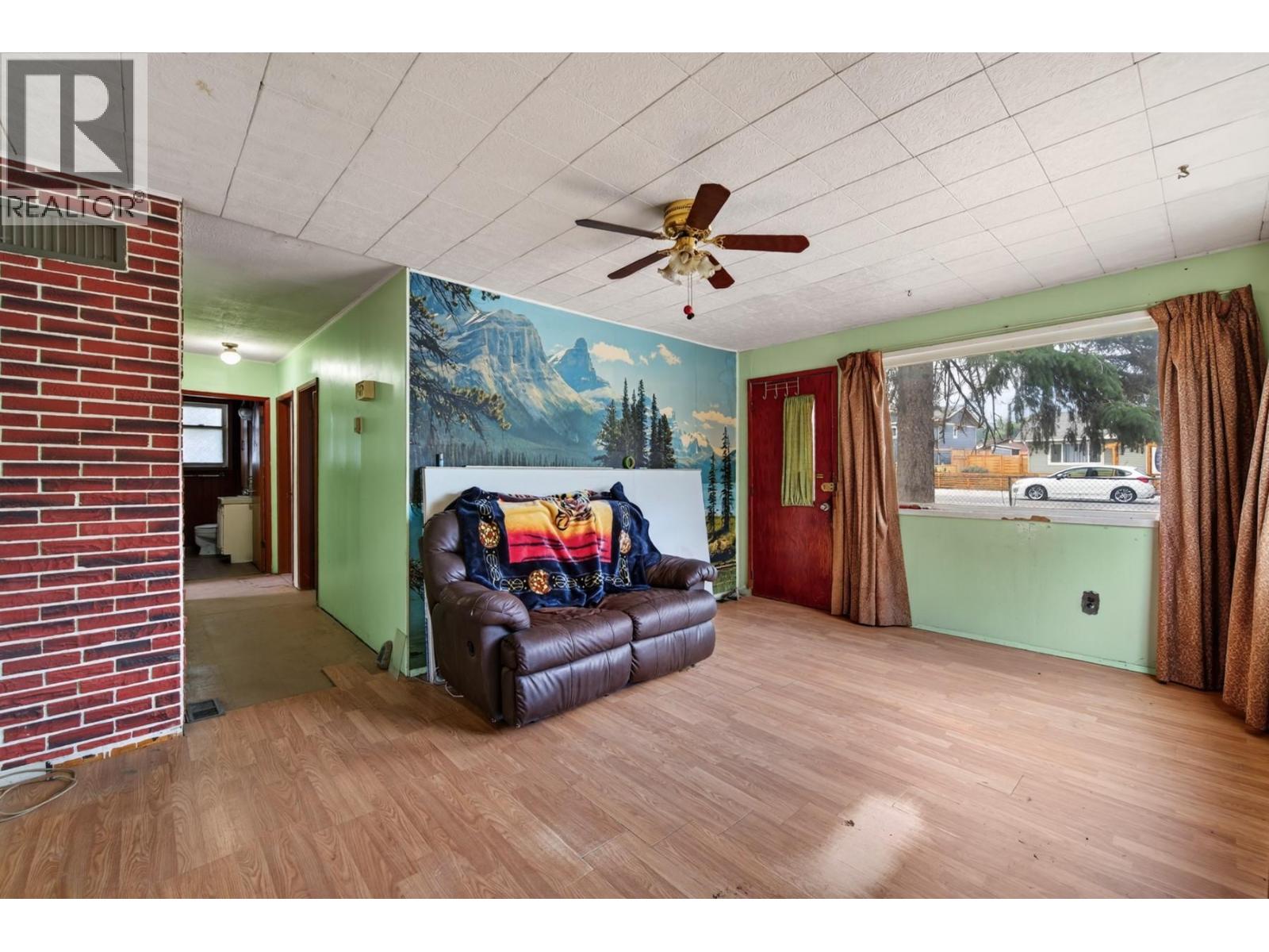 1637 Coldwater Avenue - 4