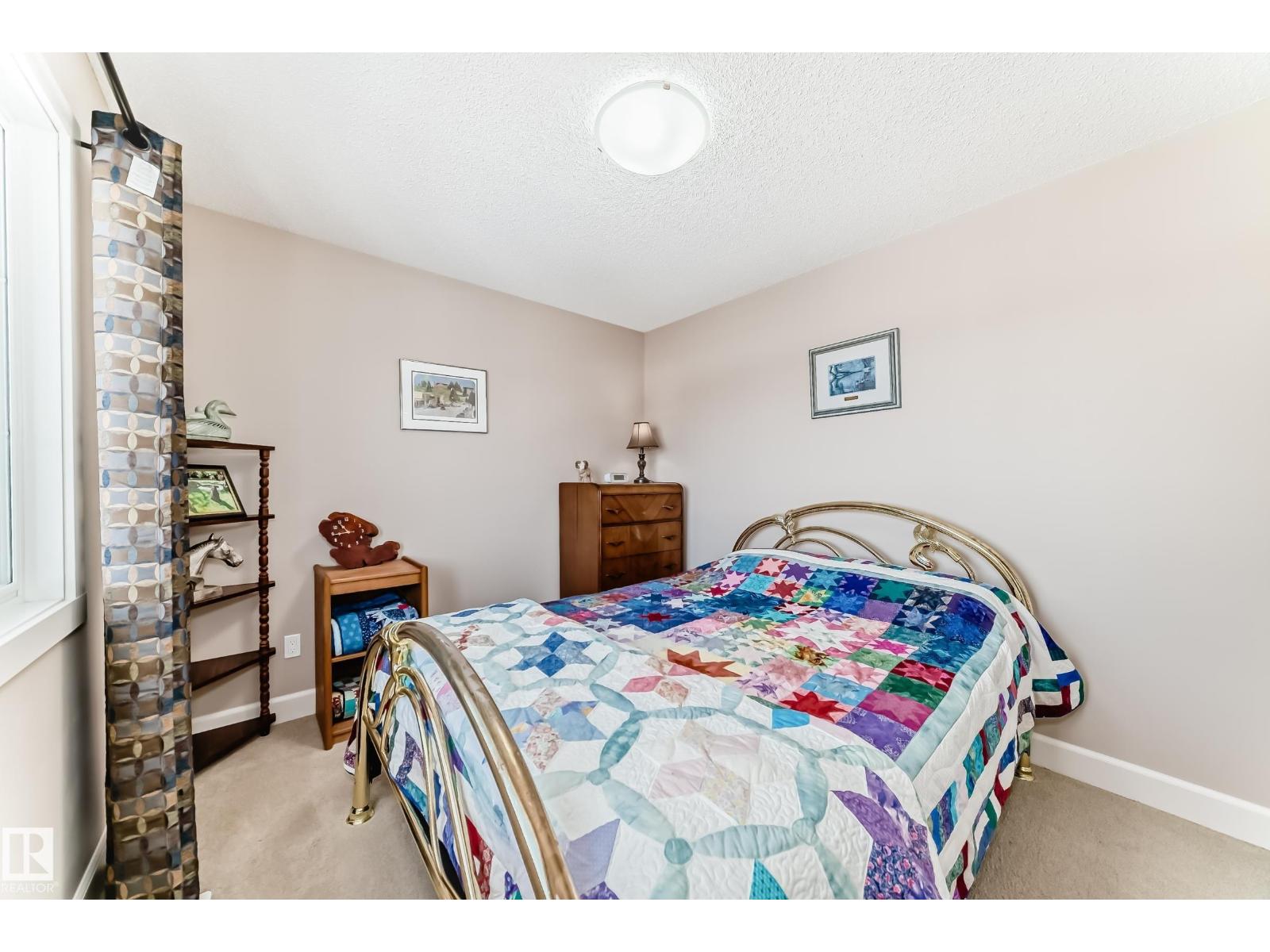 16520 136 ST NW - 16