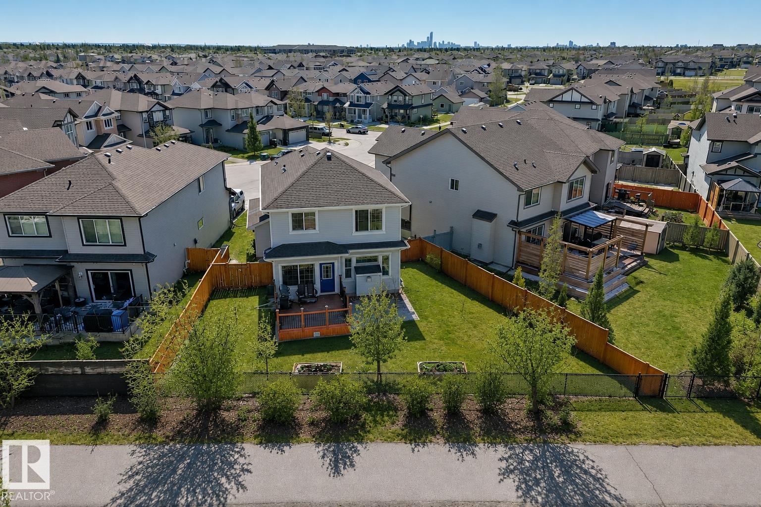 16520 136 ST NW - 2