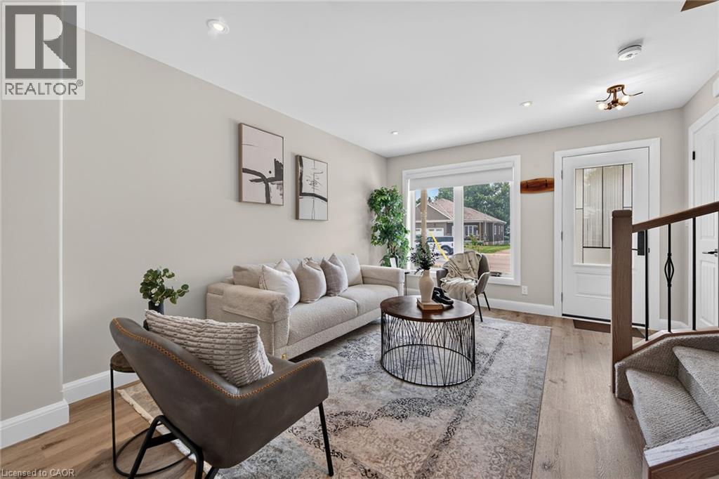 3-bedroom home for sale at 822 MAIN Street, Port Dover ON · photo 26 of 51