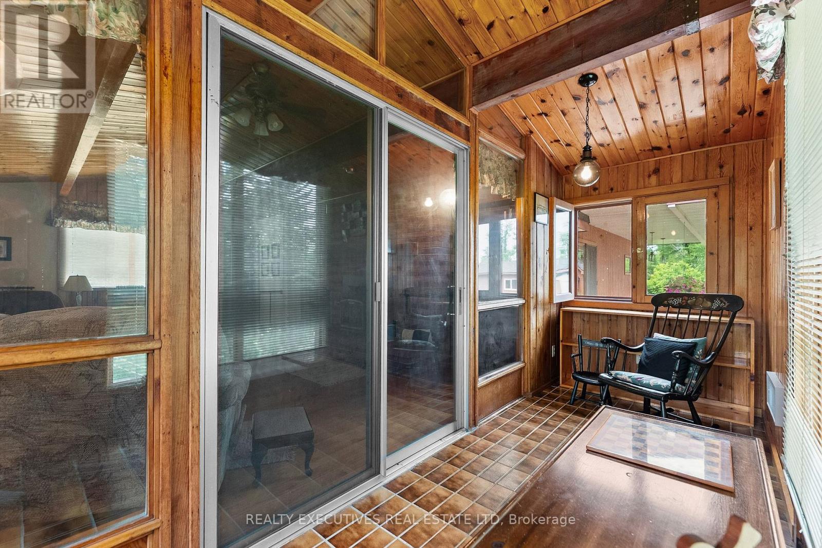 785 BOUNDARY ROAD - 15