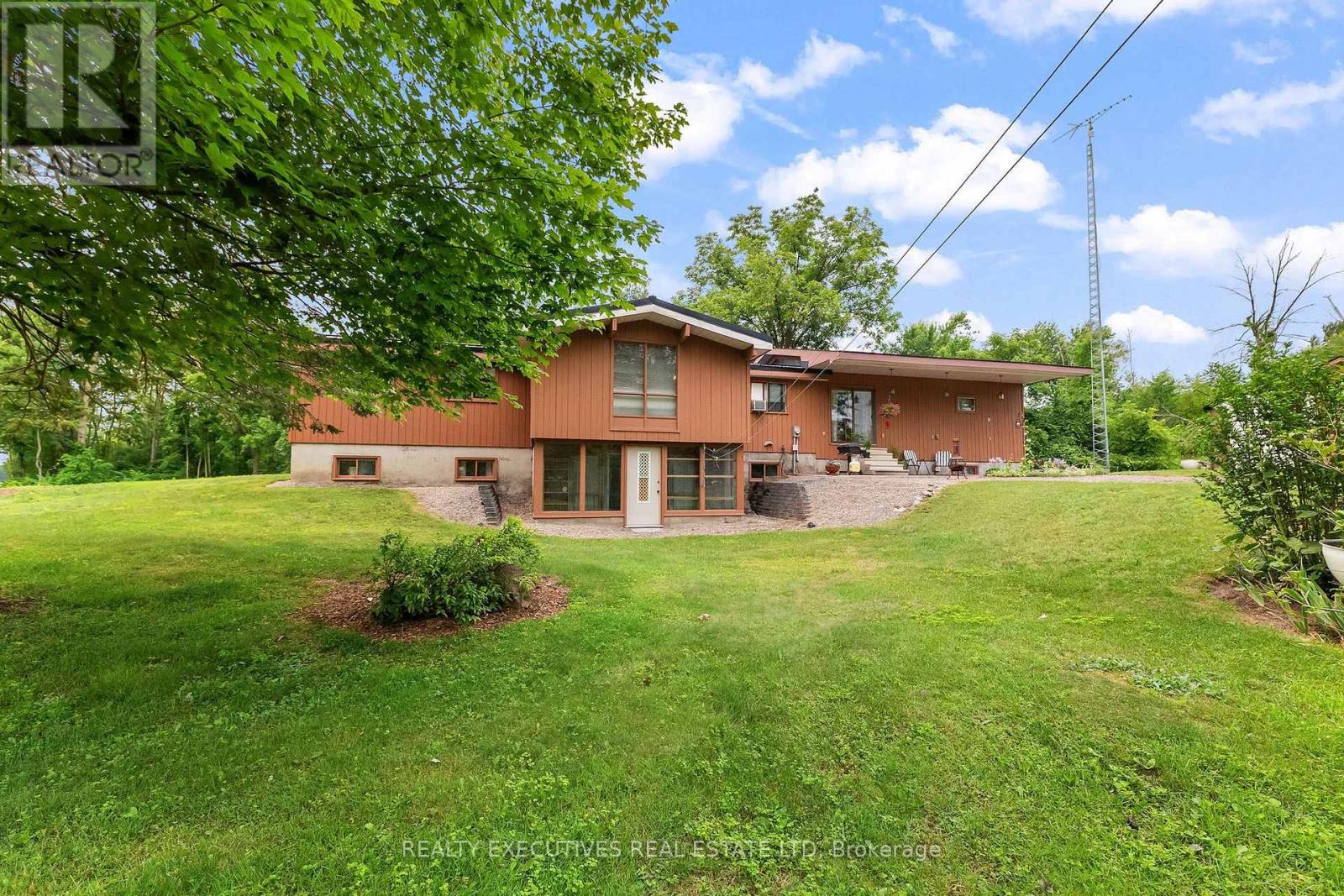 785 BOUNDARY ROAD - 32