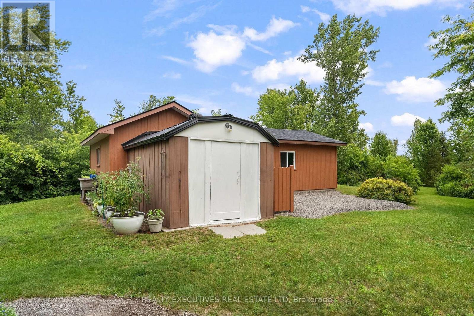 785 BOUNDARY ROAD - 33