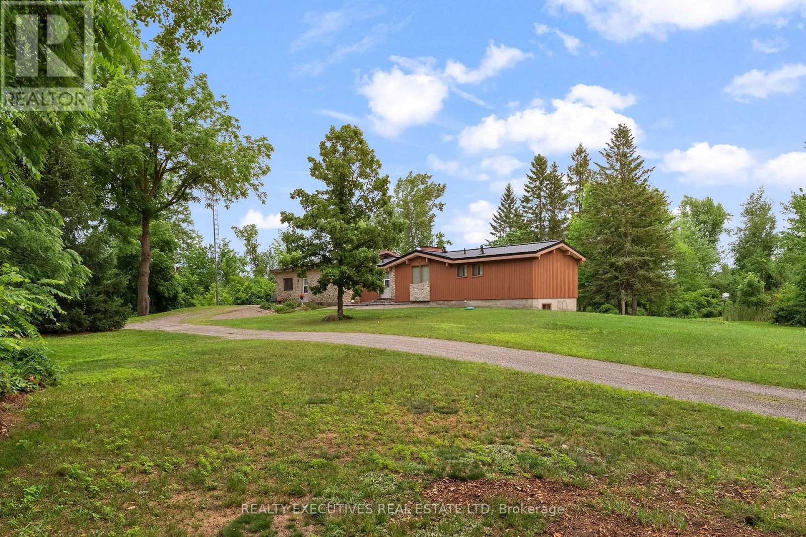 785 BOUNDARY ROAD - 35