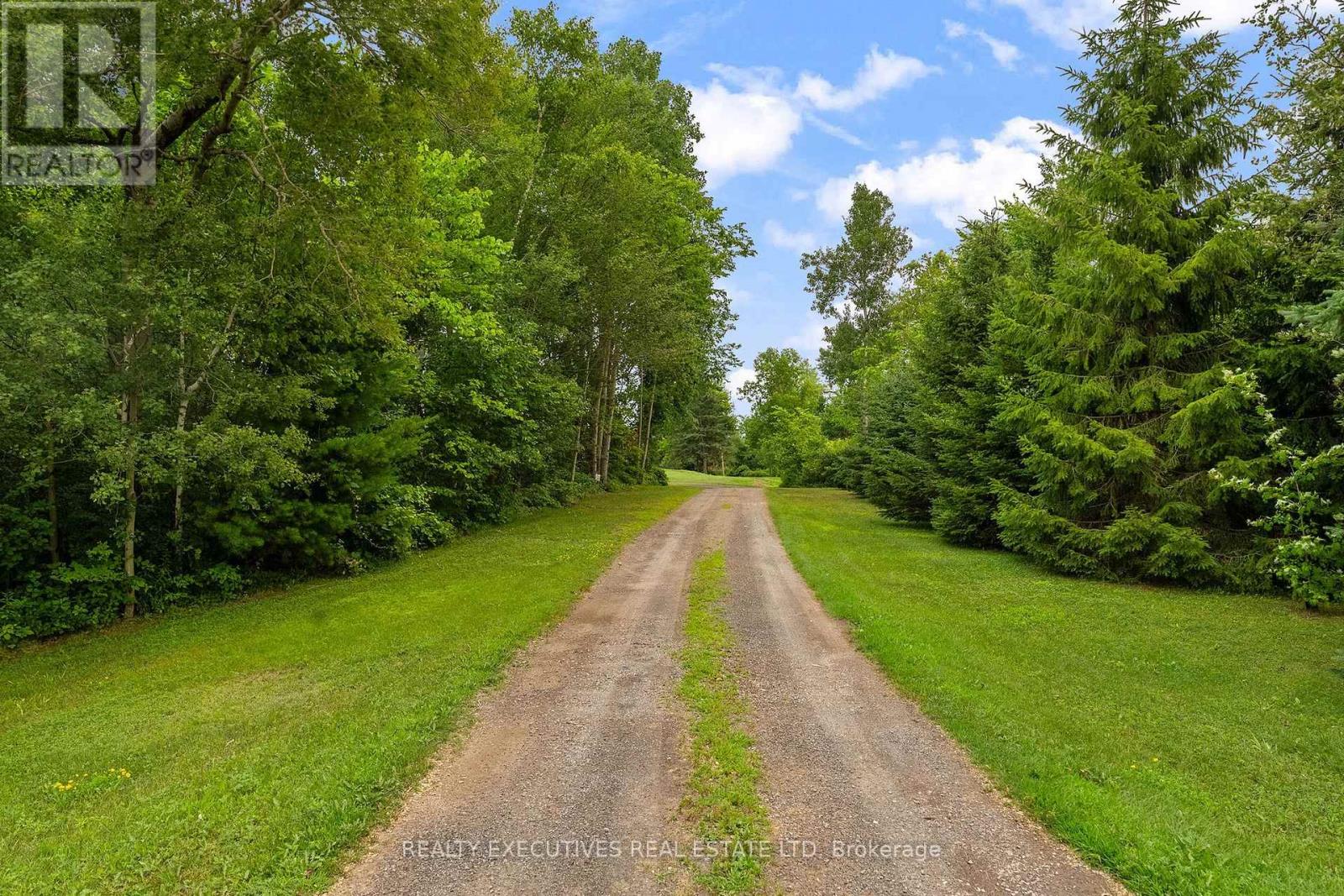 785 BOUNDARY ROAD - 38