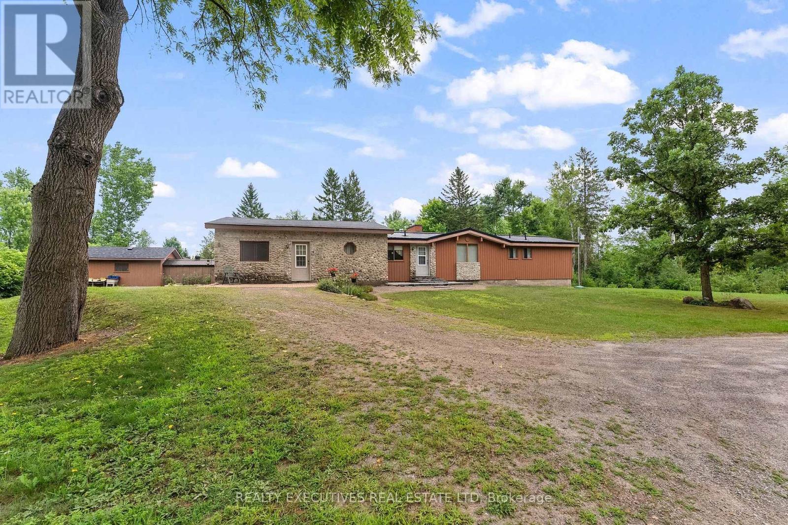 785 BOUNDARY ROAD - 45