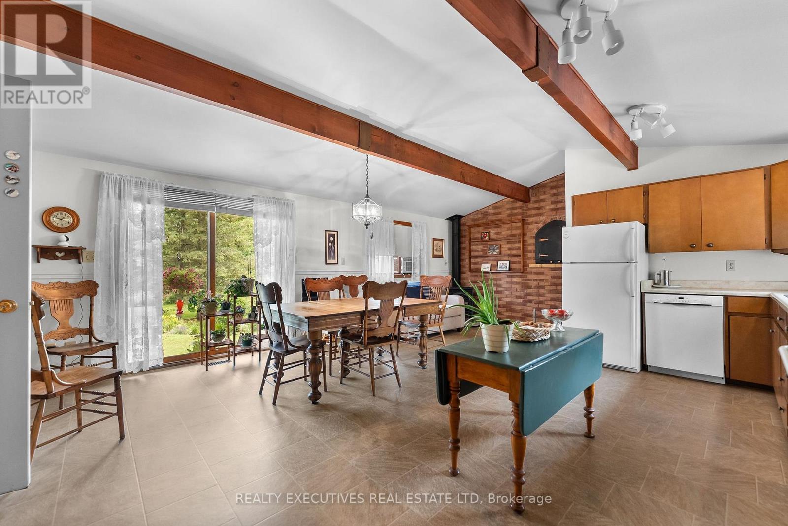 785 BOUNDARY ROAD - 7