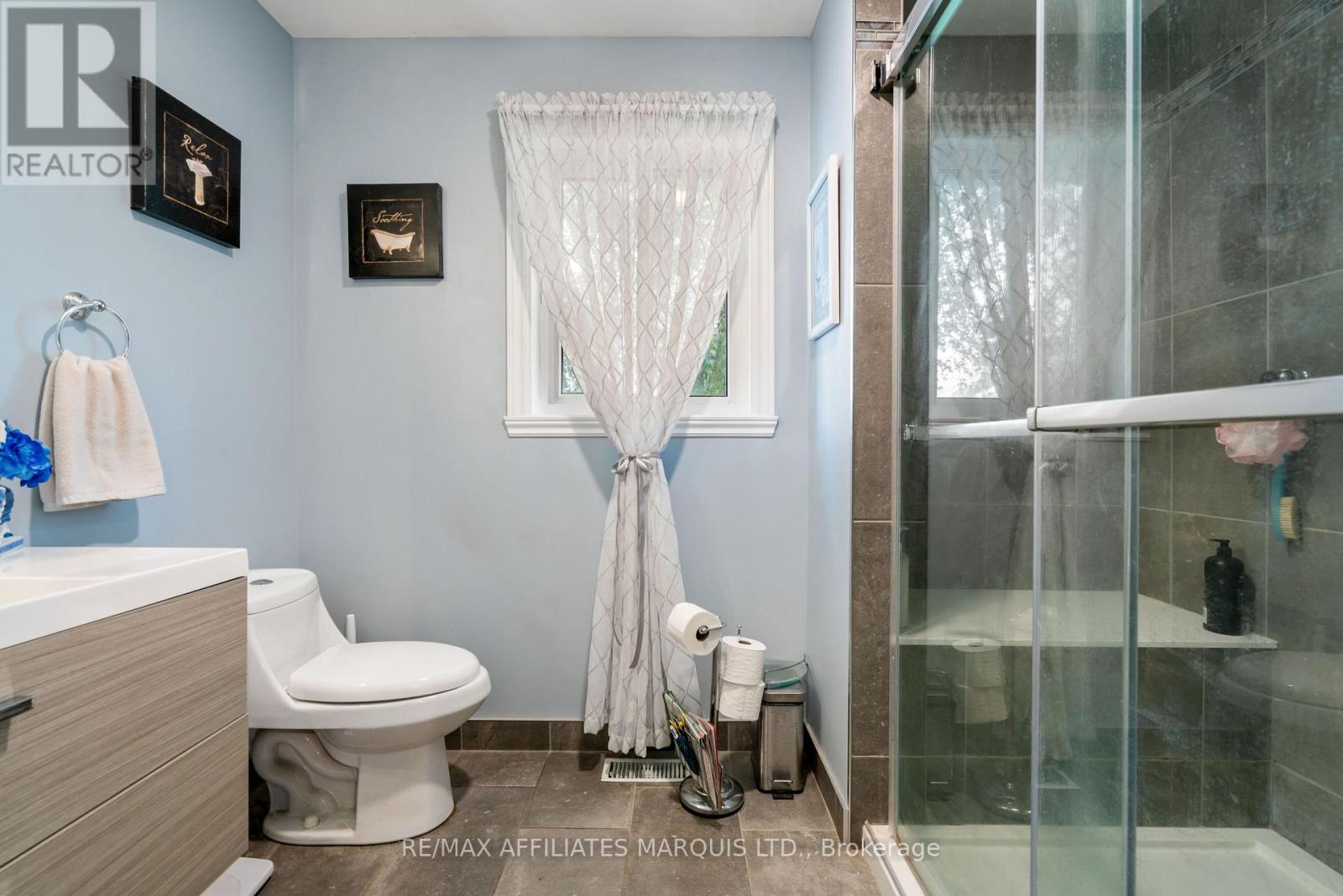 6287 GRAHAM COURT - 17