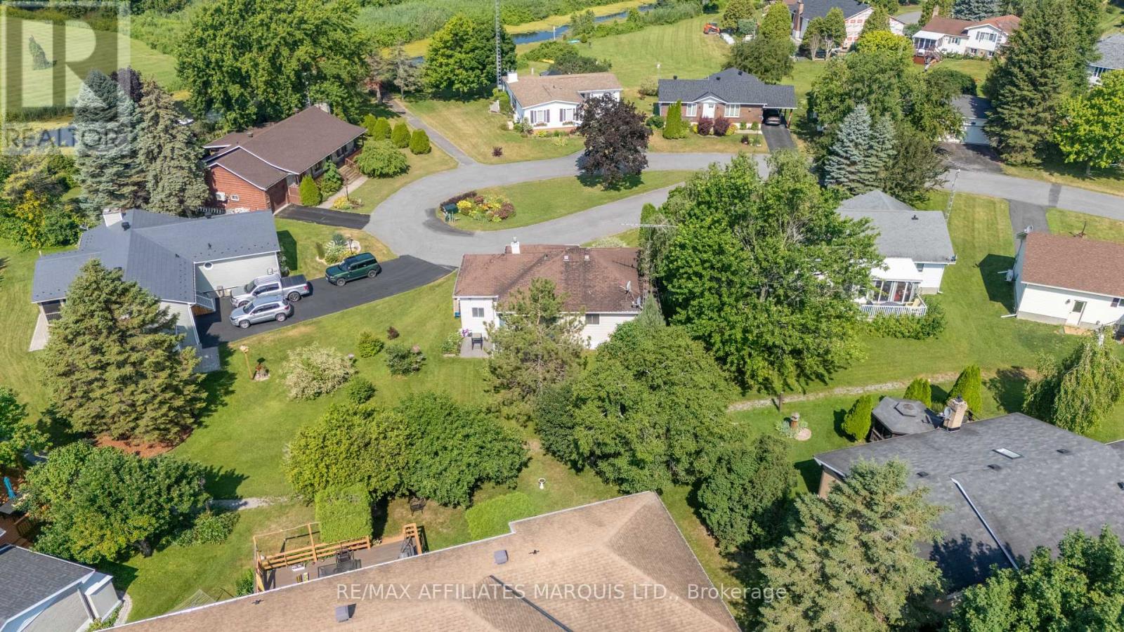 6287 GRAHAM COURT - 35