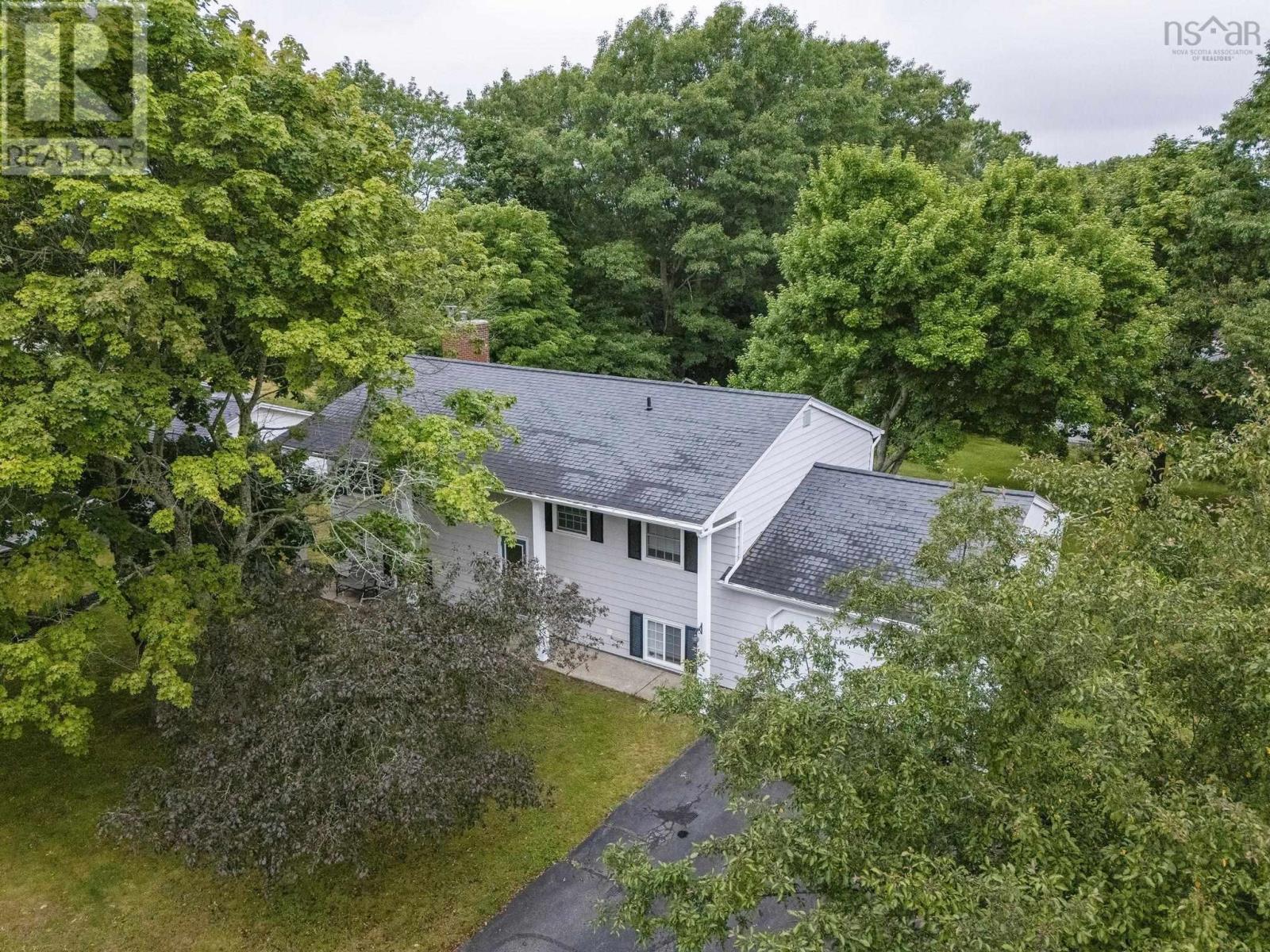 15 Fowler Court - 3