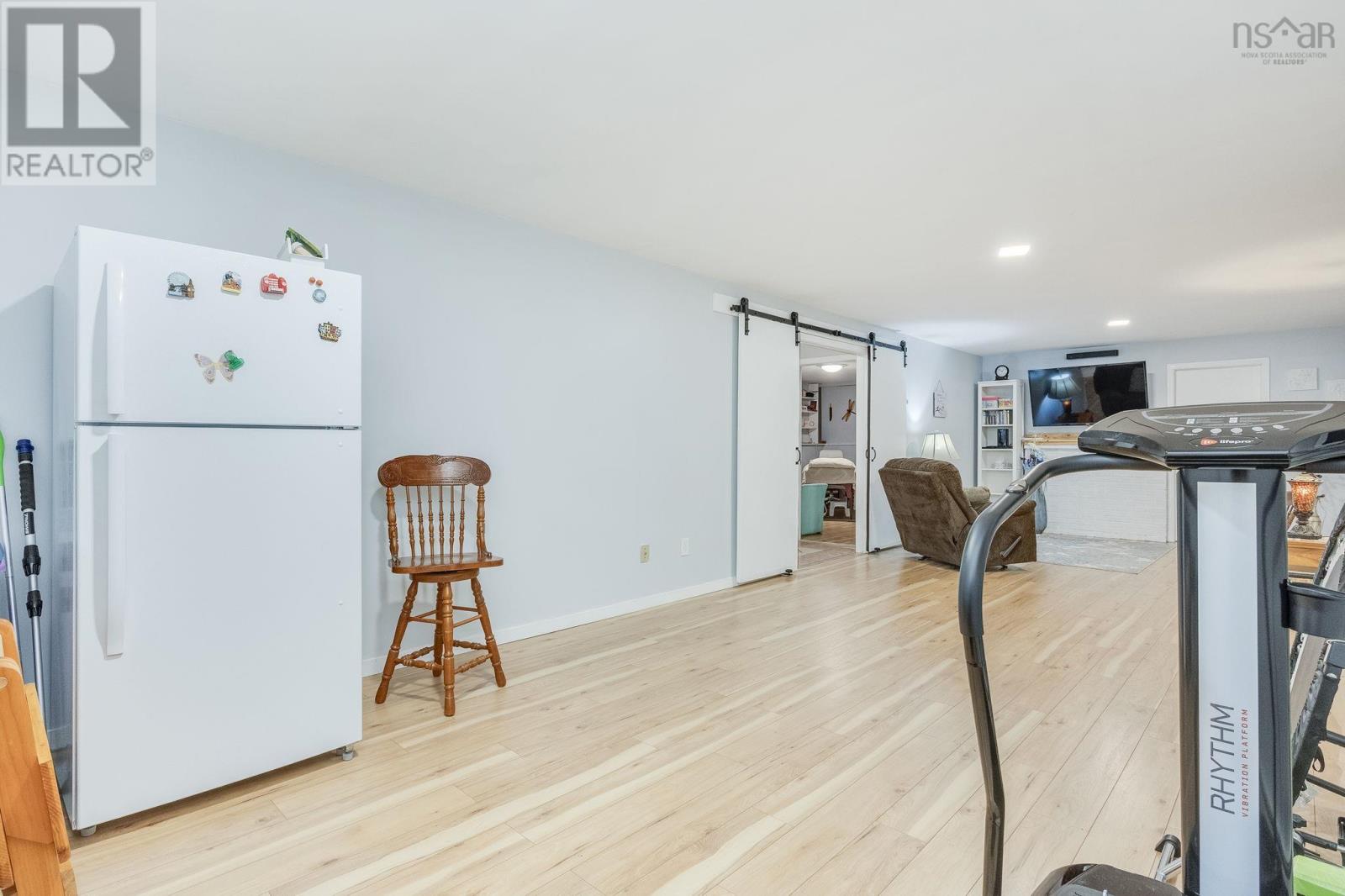 15 Fowler Court - 32