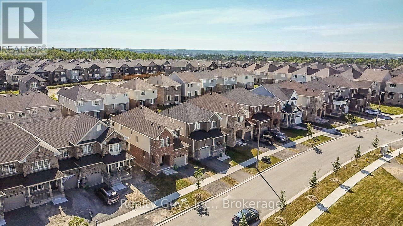 706 LATIMER WAY - 10