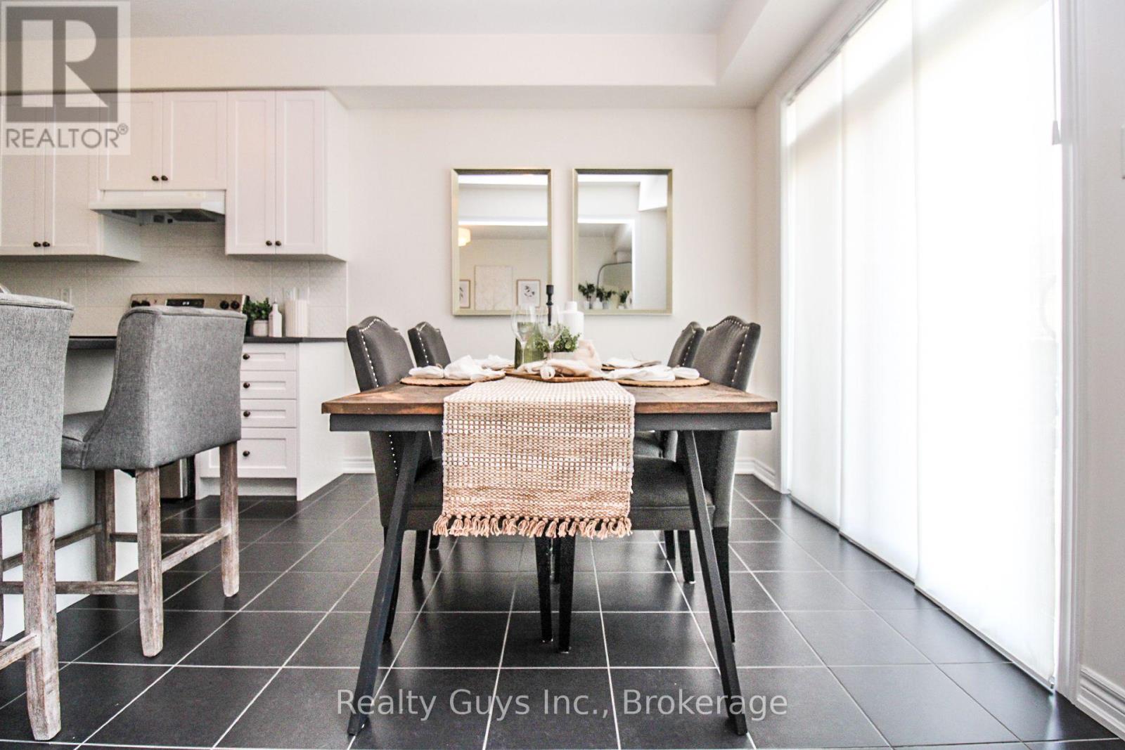 706 LATIMER WAY - 23