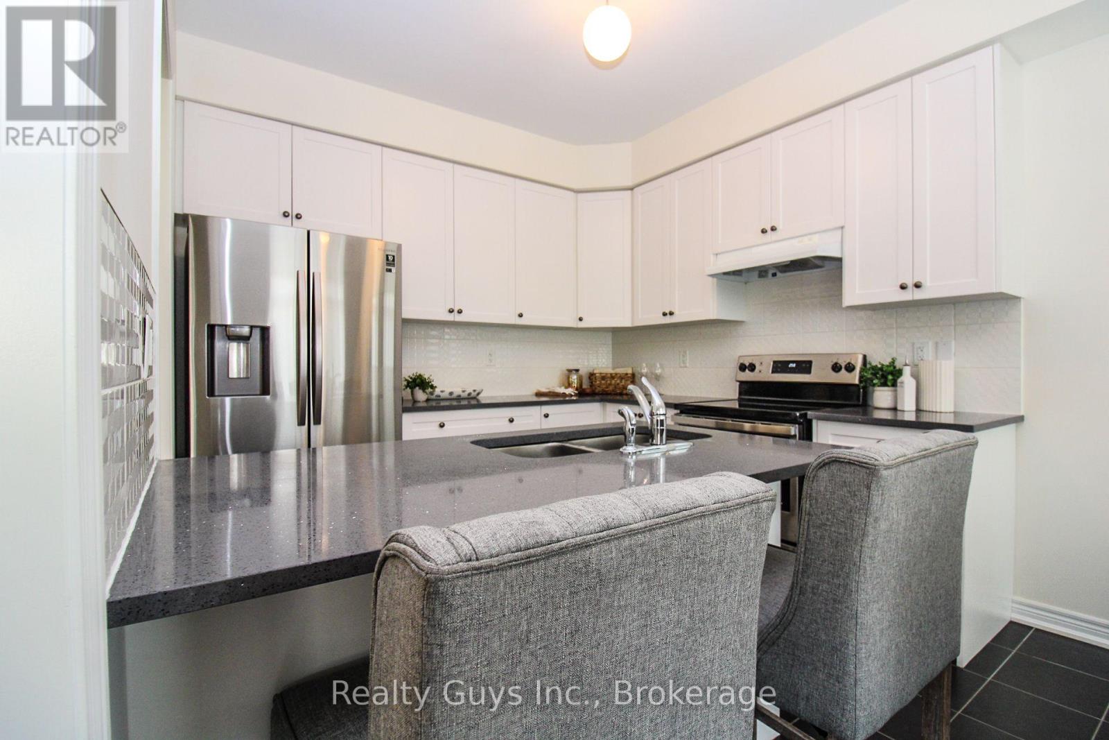 706 LATIMER WAY - 28