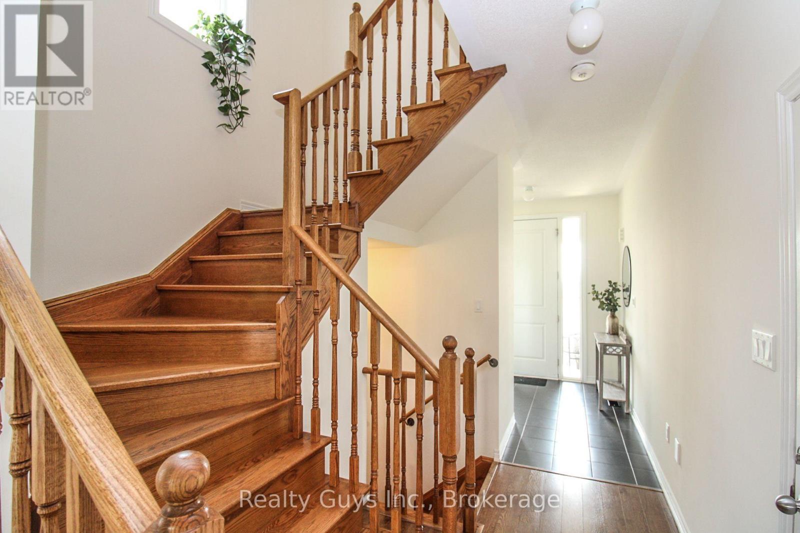 706 LATIMER WAY - 29