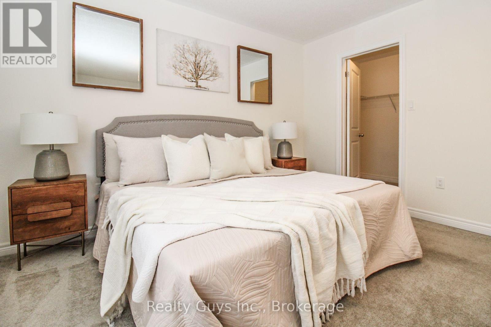 706 LATIMER WAY - 31