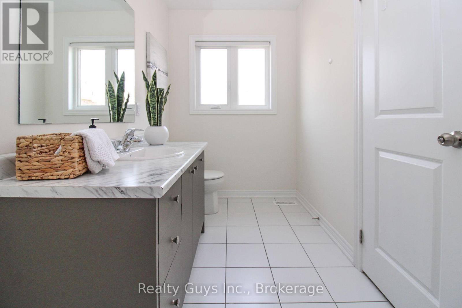 706 LATIMER WAY - 37
