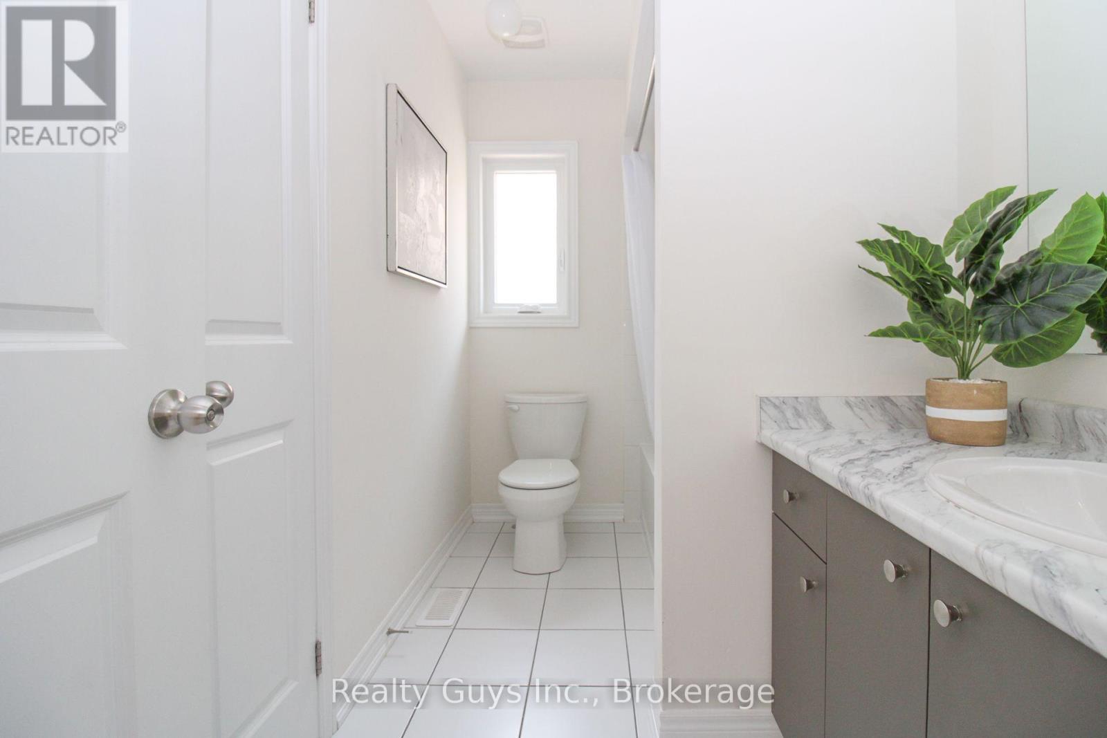 706 LATIMER WAY - 44