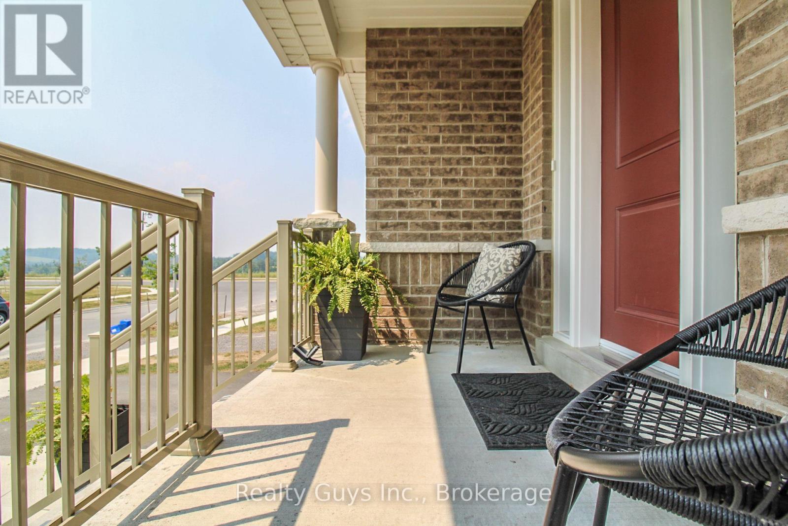 706 LATIMER WAY - 5