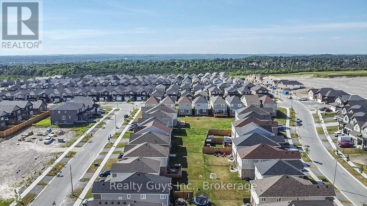 706 LATIMER WAY - 9