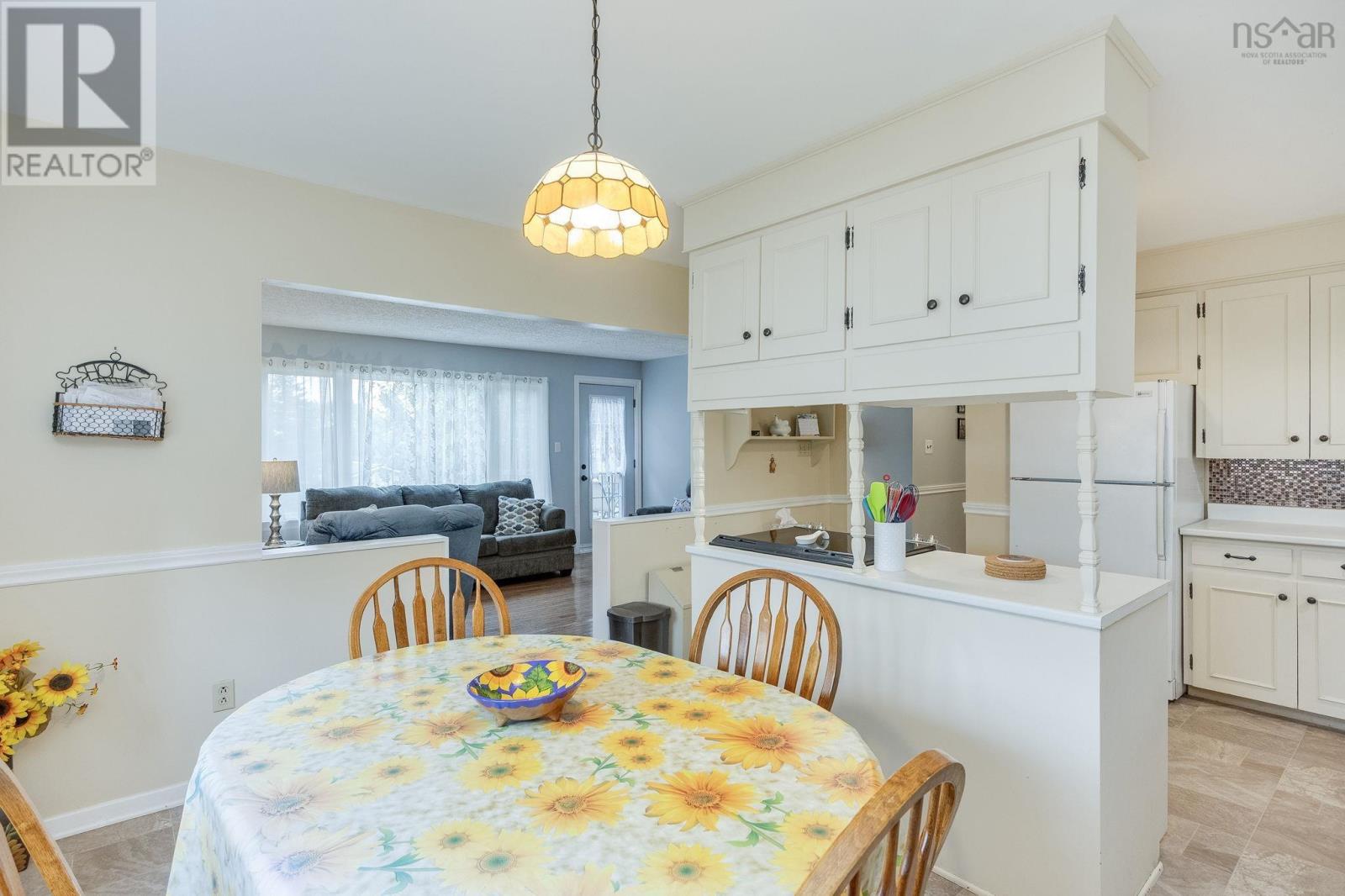 15 Fowler Court - 8