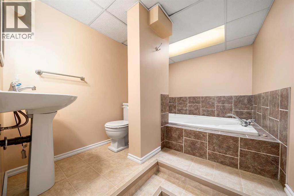 107 Sprague Way SE - 29