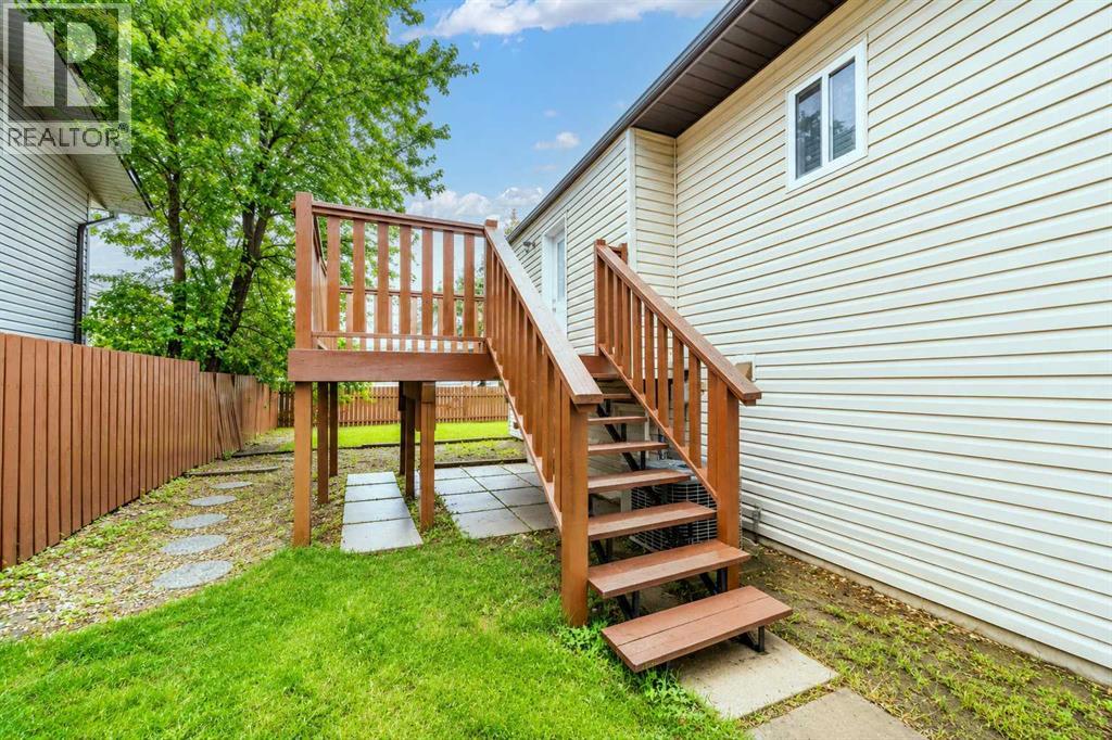 107 Sprague Way SE - 34