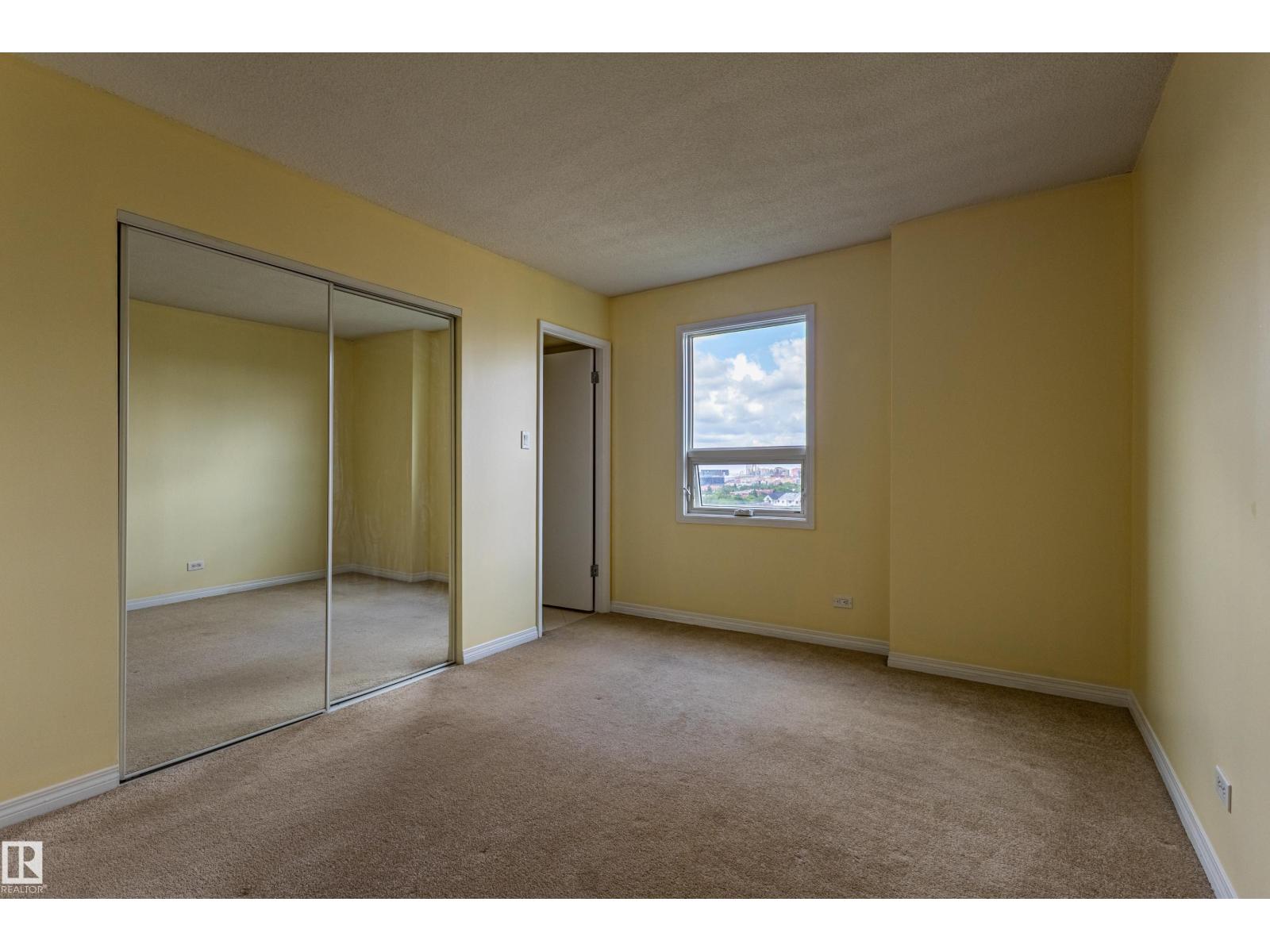 #1210 10140 120 ST NW - 26