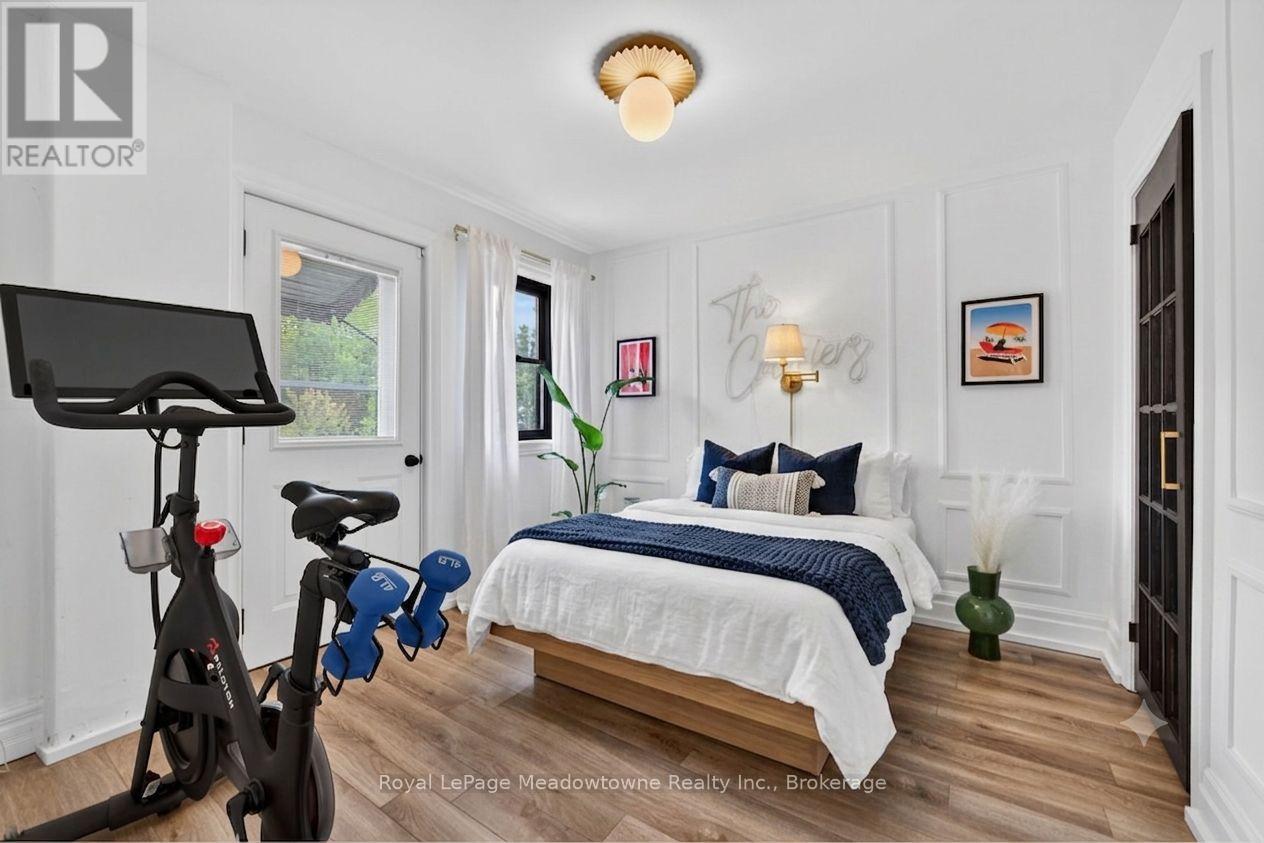 216 MAPLEWOOD AVENUE - 19