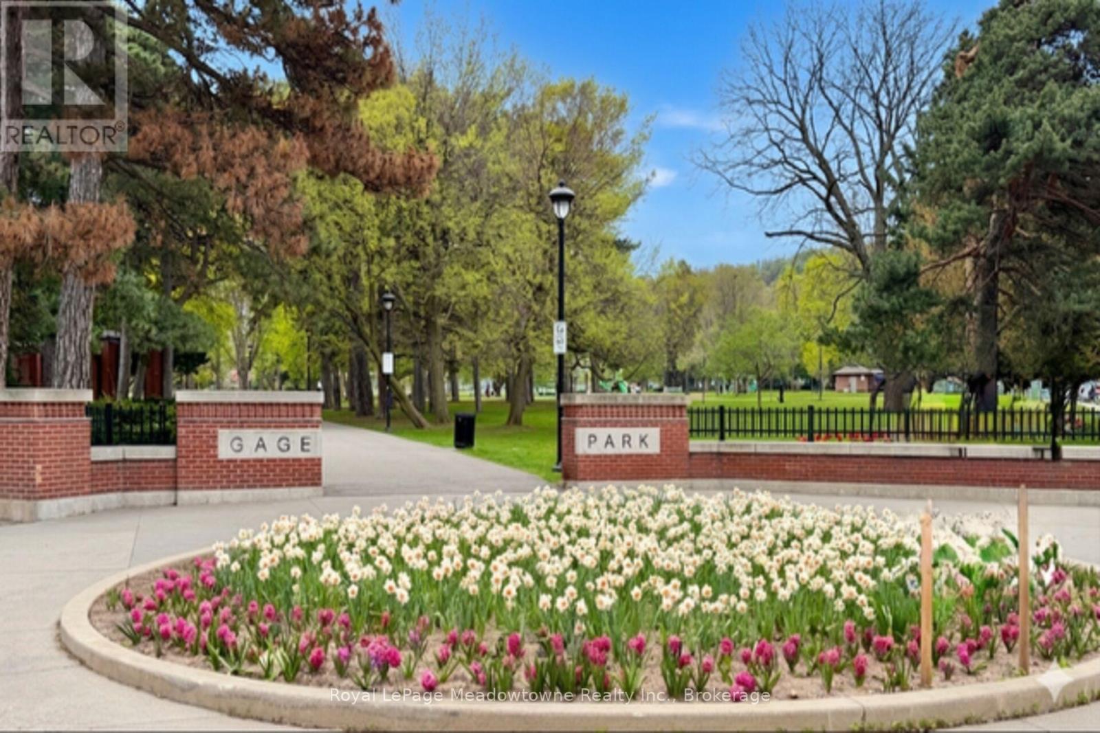 216 MAPLEWOOD AVENUE - 32