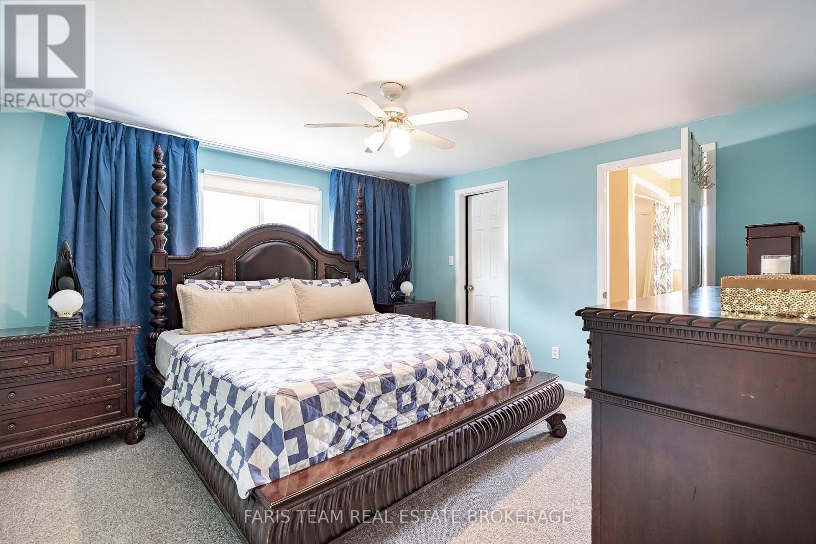 93 SILVER BIRCH CRESCENT - 14