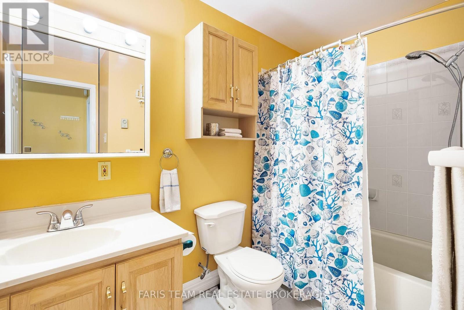 93 SILVER BIRCH CRESCENT - 21
