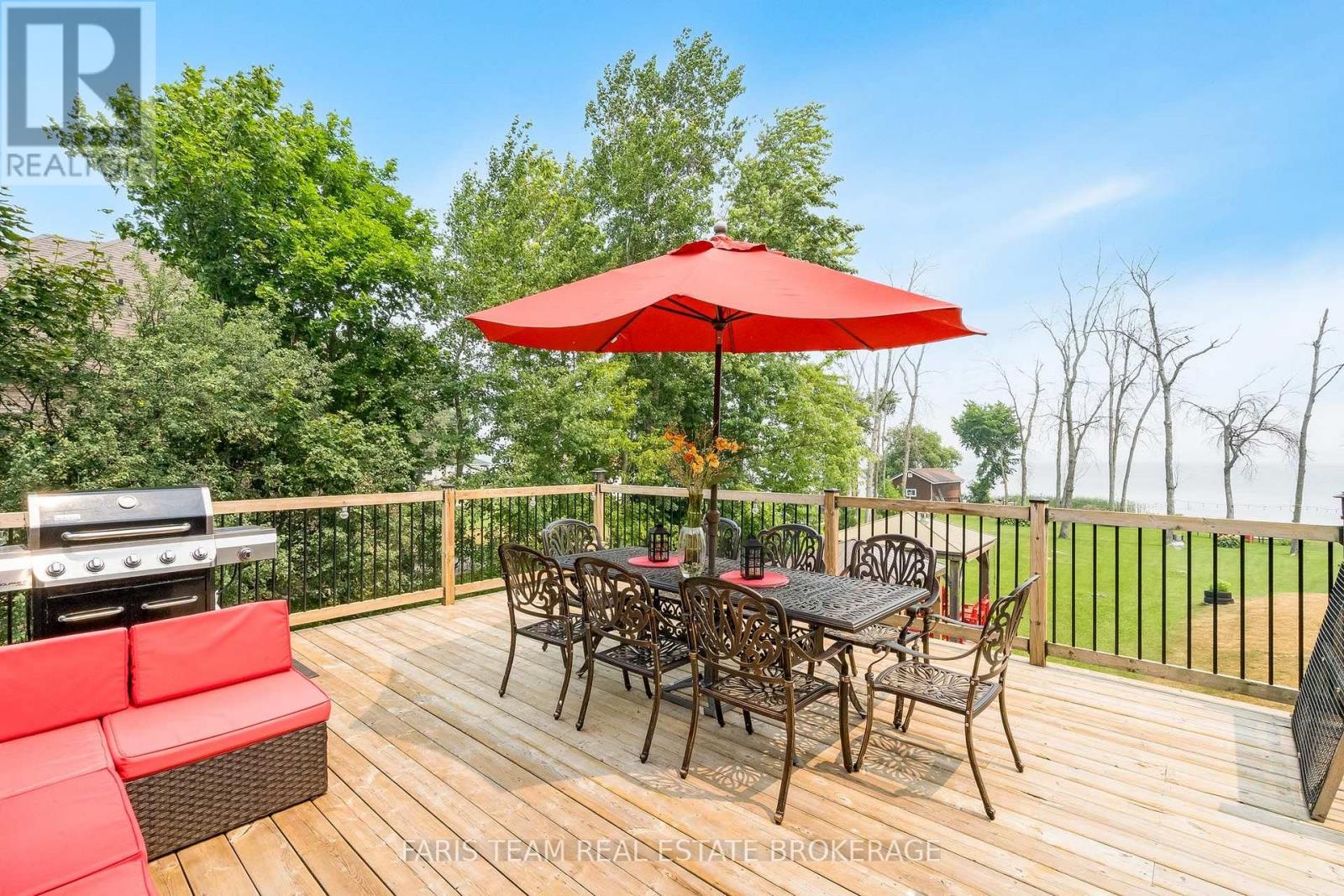 93 SILVER BIRCH CRESCENT - 30