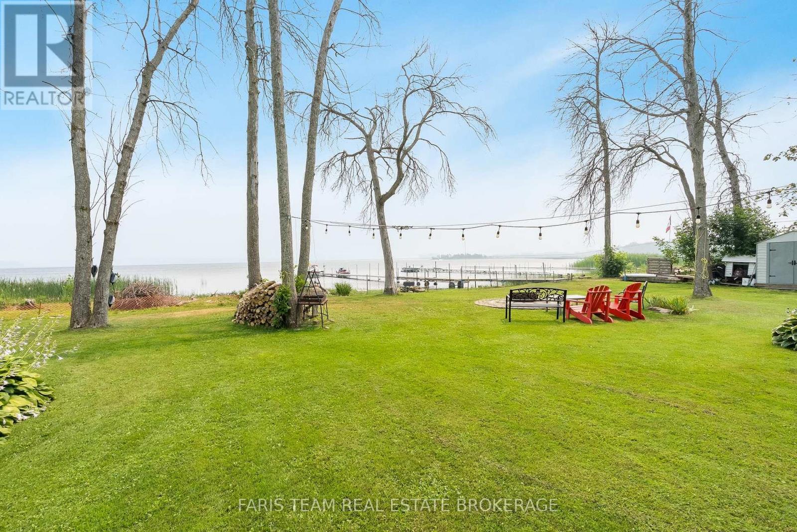 93 SILVER BIRCH CRESCENT - 36