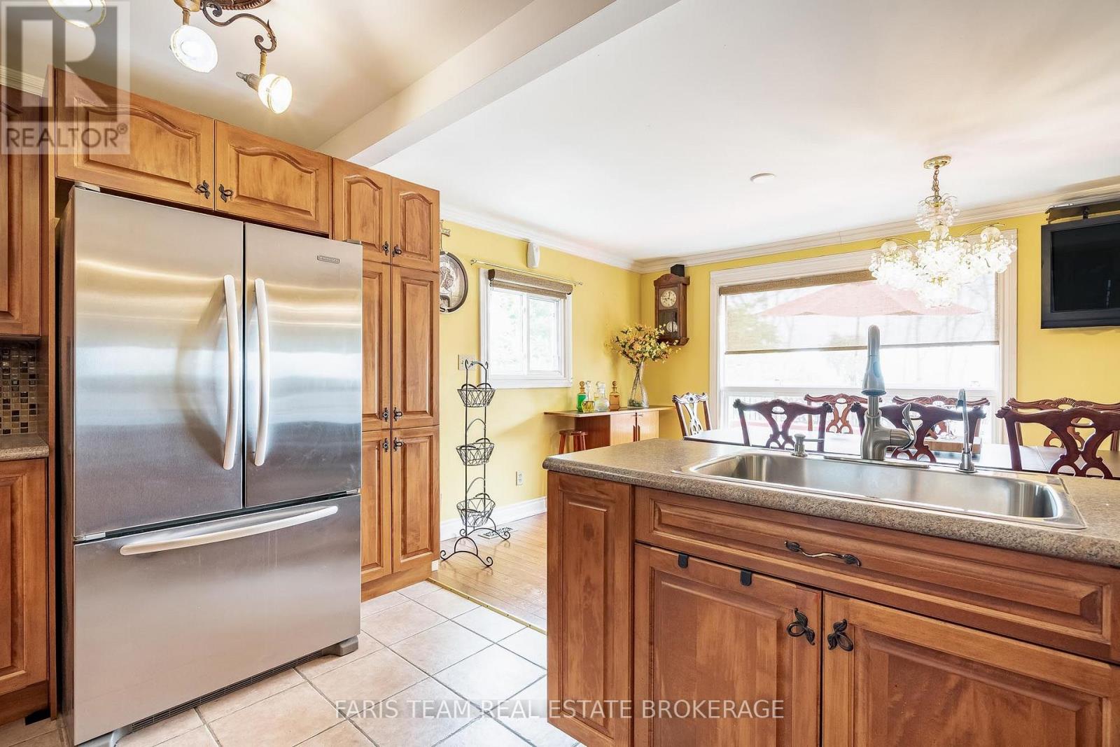 93 SILVER BIRCH CRESCENT - 9