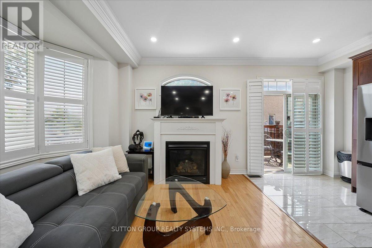 3348 SUNLIGHT STREET - 10