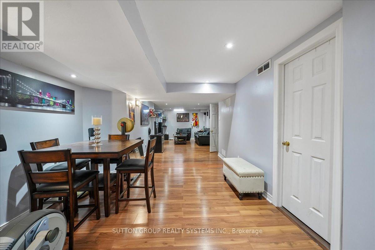 3348 SUNLIGHT STREET - 34