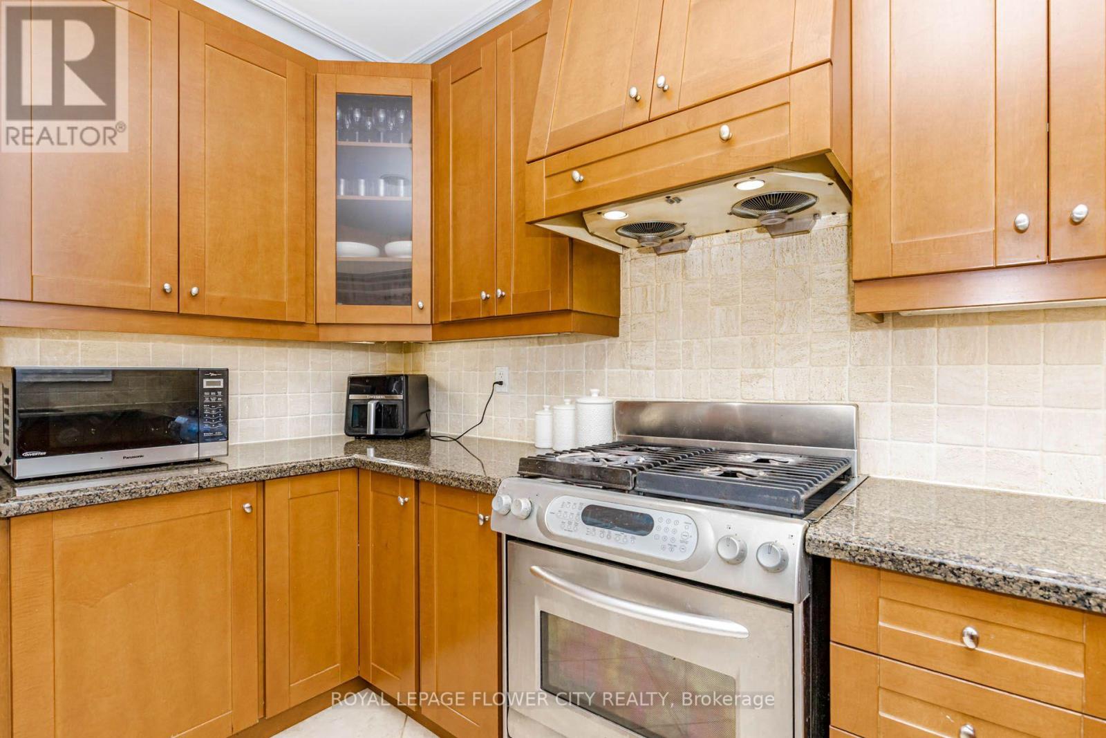 1058 AGRAM DRIVE - 15