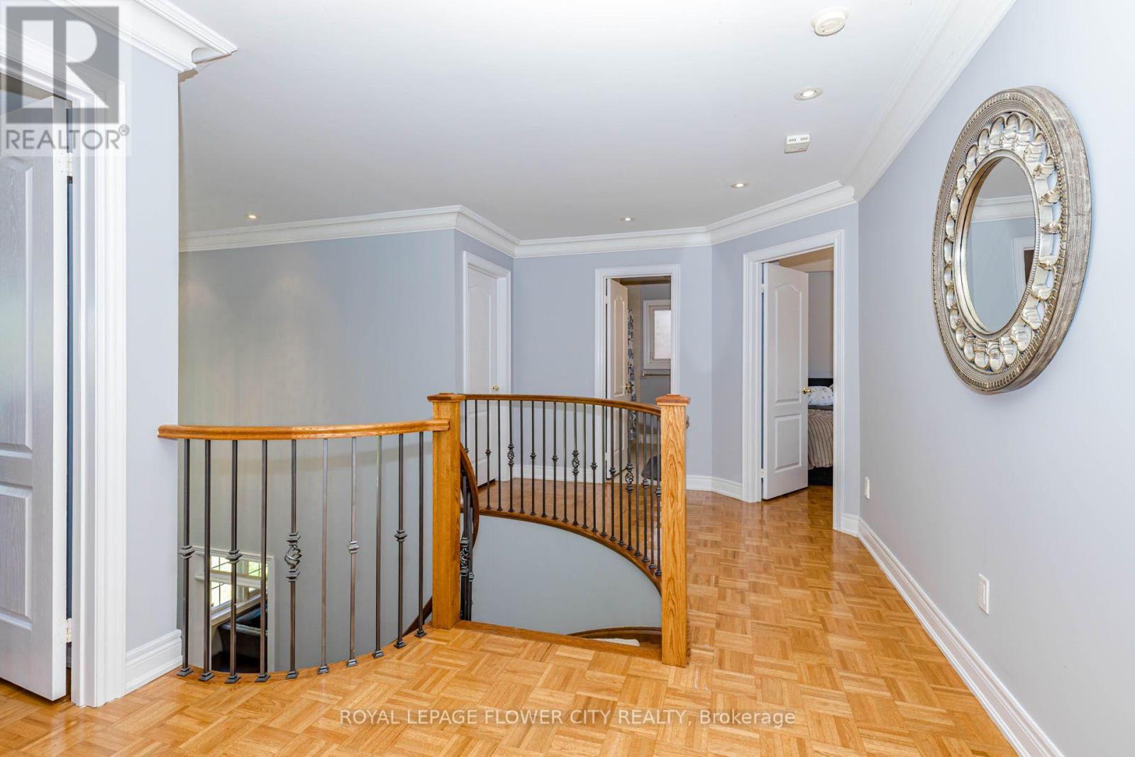 1058 AGRAM DRIVE - 33