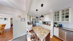 Family room - 18145 Road 134 Road Ne, Riverton, MB R0C2R0 Photo 11
