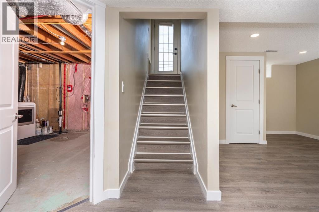 6031 Lacombe Way SW - 28