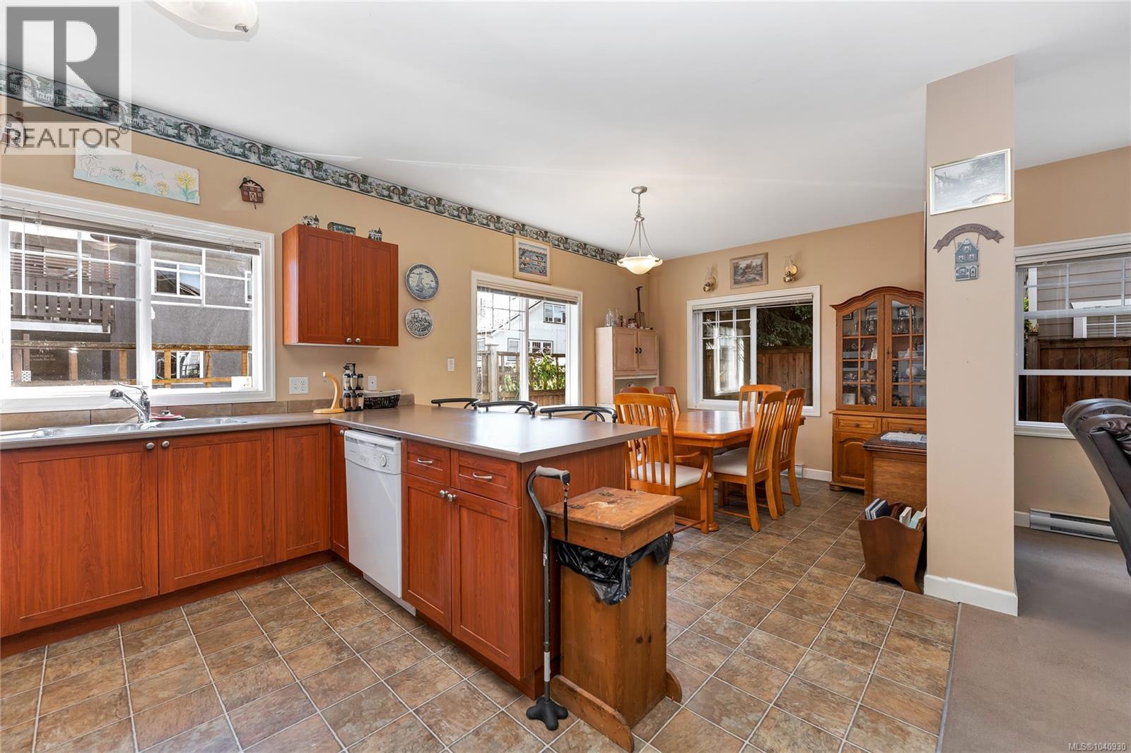 100 2744 Matson Road, Langford