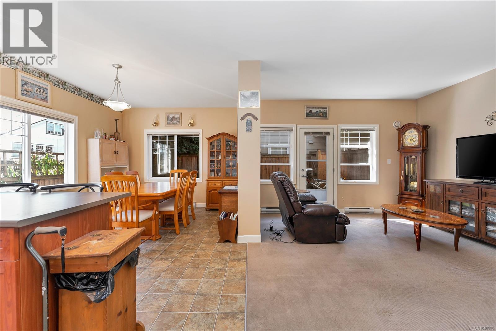 100 2744 Matson Road, Langford