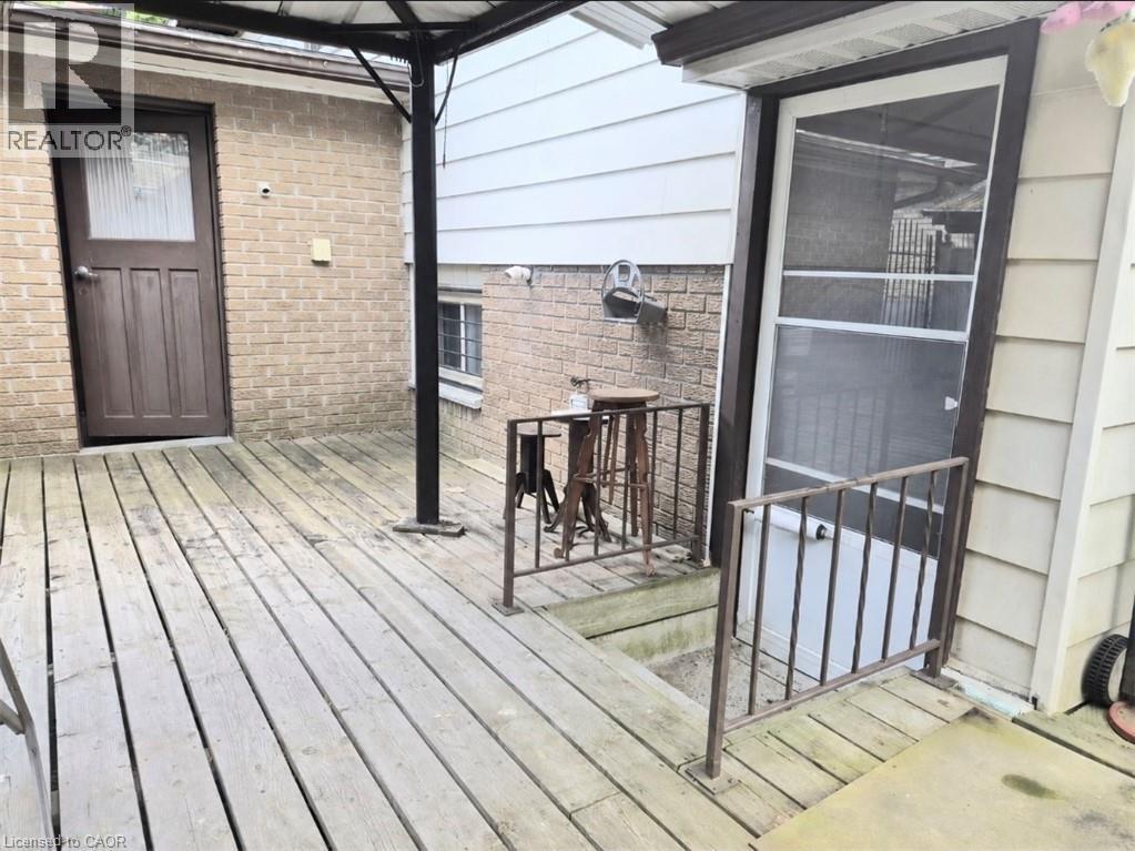 16 STEPHENS Court - 22