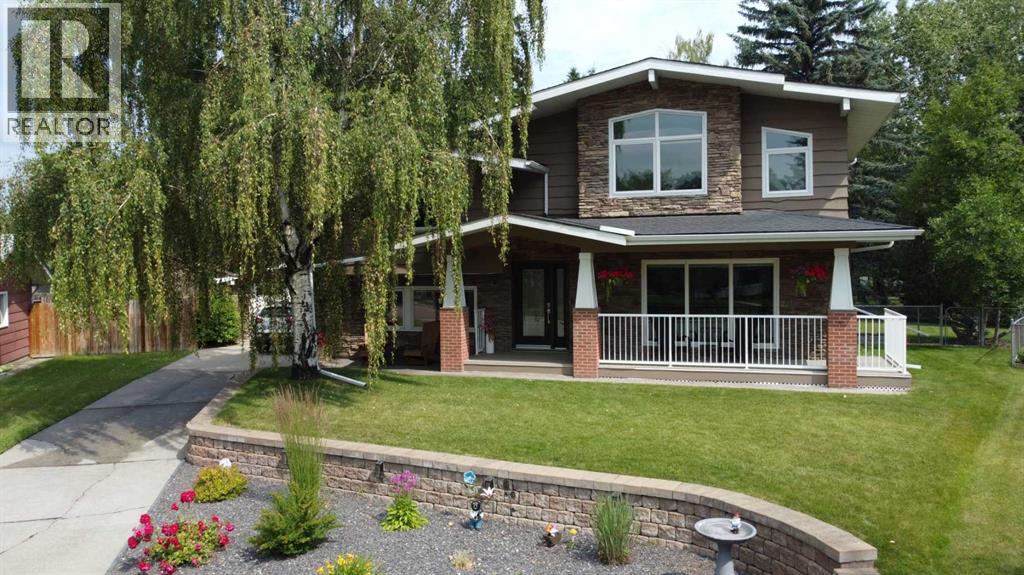 10416 Mapleridge Crescent SE, Maple Ridge, Calgary photo 2