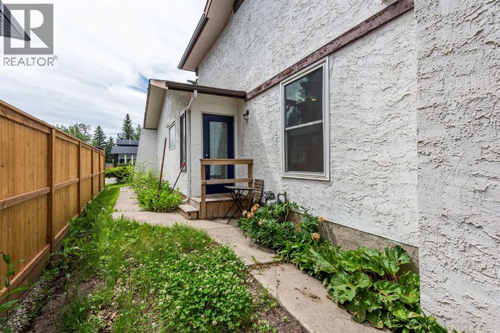 1320 116 Avenue SW - 38