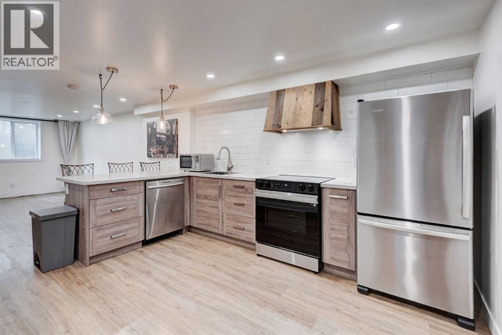 1320 116 Avenue SW - 32