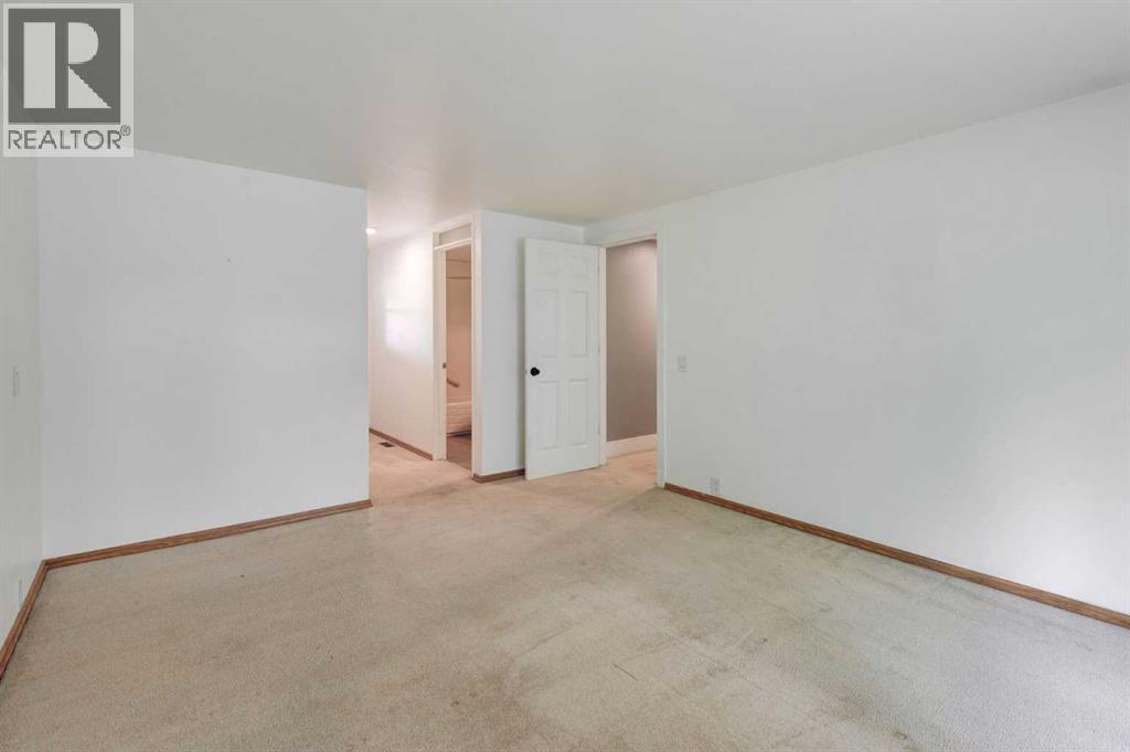 1320 116 Avenue SW - 19