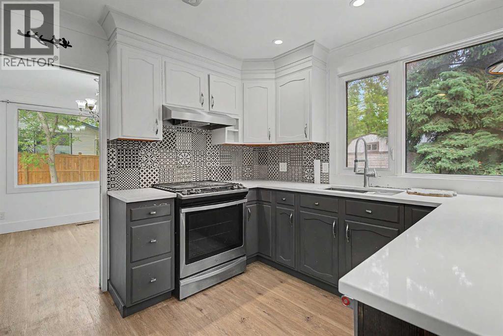 1320 116 Avenue SW - 10
